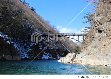 冬の龍王峡 虹見橋の写真素材