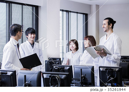 医療系大学 35261944