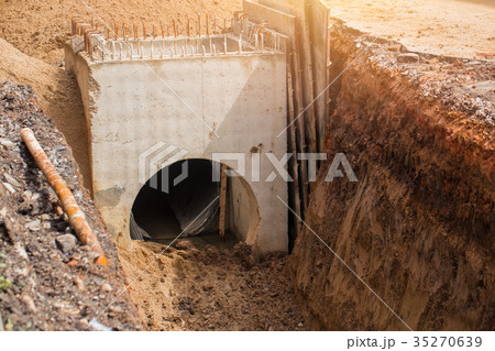 building underground drain water pipe building underground drain water pipe 35270639
