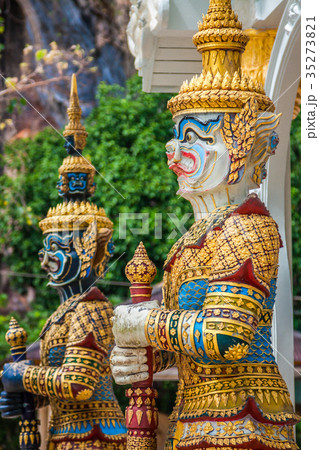 Thai giant statues, giant symbol in Thai temple 35273821