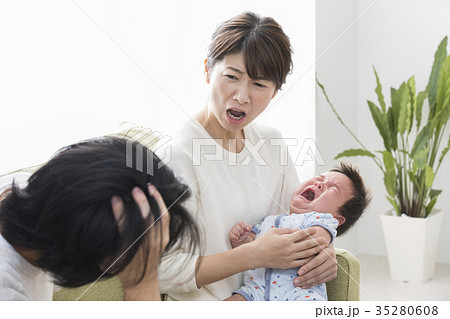 夫婦喧嘩 35280608