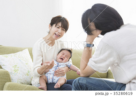 夫婦喧嘩 35280619