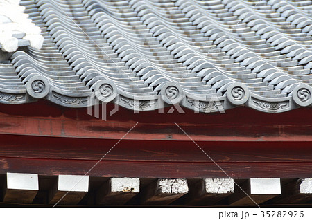 屋根・軒下(崇福寺/長崎県長崎市鍛冶屋町) 屋根・軒下(崇福寺/長崎県長崎市鍛冶屋町) 35282926