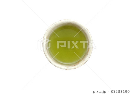 緑茶を入れた萩焼の湯呑み 緑茶を入れた萩焼の湯呑み 35283190