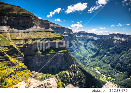 Canyon in Ordesa National Park, Pyrenees, Huesca Canyon in Ordesa National Park, Pyrenees, Huesca 35283476
