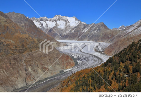 Aletsch glacier on a autumn day.  35289557