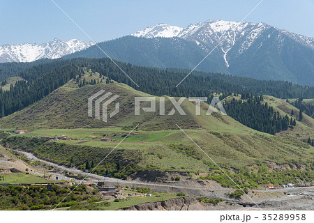南山牧場 中国・新疆ウイグル自治区ウルムチ 南山牧場 中国・新疆ウイグル自治区ウルムチ 35289958