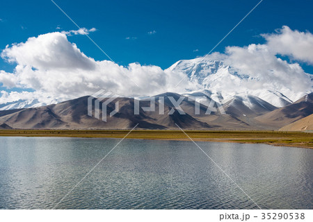 カラクリ湖 中国・新疆ウイグル自治区クズルス・キルギス自治州 カラクリ湖 中国・新疆ウイグル自治区クズルス・キルギス自治州 35290538