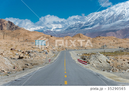 カラクリ湖 中国・新疆ウイグル自治区クズルス・キルギス自治州 カラクリ湖 中国・新疆ウイグル自治区クズルス・キルギス自治州 35290565