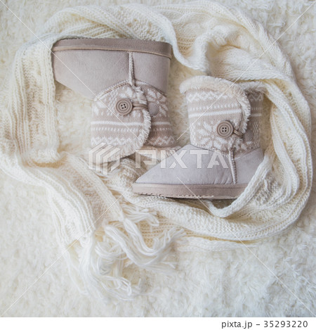 White uggs, side and top views White uggs, side and top views 35293220