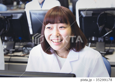 医療系大学 学生 医療系大学 学生 35299178