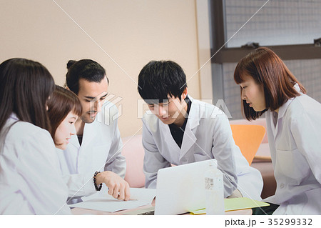 医療系大学　ミーティング 35299332