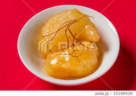 エビのマヨネーズ和え Tossed with shrimp mayonnaise エビのマヨネーズ和え Tossed with shrimp mayonnaise 35299426
