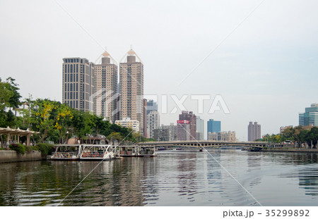 台湾　高雄市　愛河 35299892