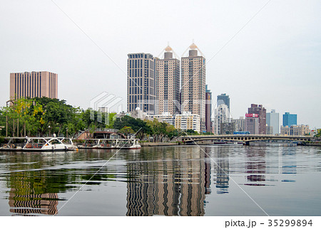 台湾　高雄市　愛河 35299894