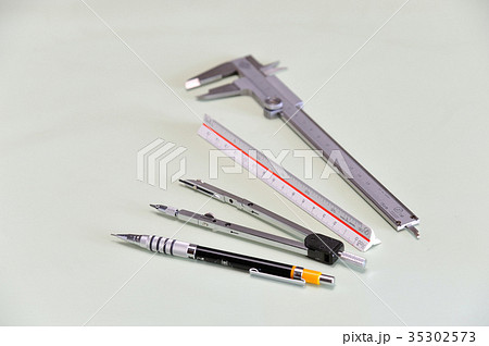 設計　製図用品　事務用品　定規　コンパス 35302573