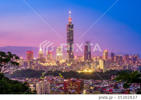 Panoramic view of Taipei City Panoramic view of Taipei City 35302637