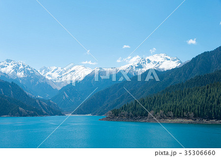 世界遺産 天山天池 中国・新疆ウイグル自治区昌吉回族自治州 世界遺産 天山天池 中国・新疆ウイグル自治区昌吉回族自治州 35306660