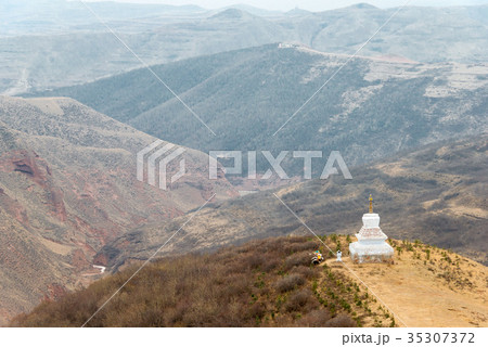 タクツェル(ダライ・ラマ14世の故郷) 中国・青海省海東市 タクツェル(ダライ・ラマ14世の故郷) 中国・青海省海東市 35307372