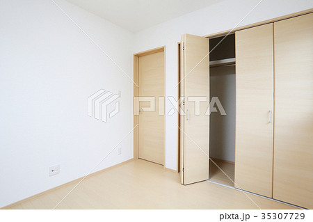 新築住宅 2階 洋室 建具 35307729