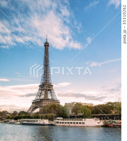 Beautiful landmark eiffel tower on seine river Beautiful landmark eiffel tower on seine river 35310262