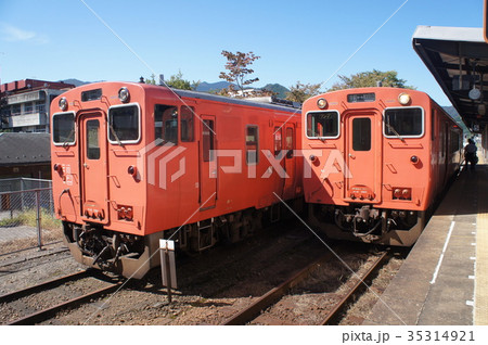 国鉄 キハ40系気動車(キハ41 2002・2001) JR西日本 和田山駅 国鉄 キハ40系気動車(キハ41 2002・2001) JR西日本 和田山駅 35314921