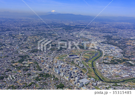 新横浜上空／新横浜と富士山 35315485