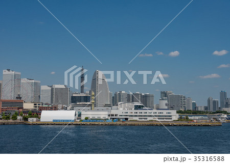 【神奈川県】横浜・みなとみらいの風景　日中 35316588