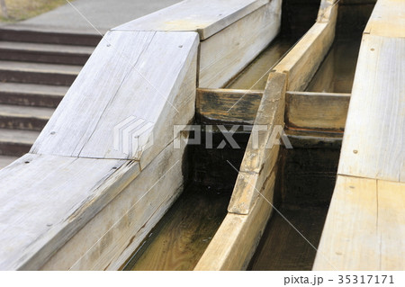 伊香保温泉の温泉出口 35317171