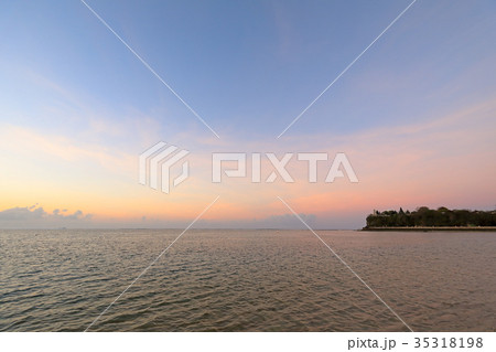 バリ島ヌサドゥアの朝 バリ島ヌサドゥアの朝 35318198