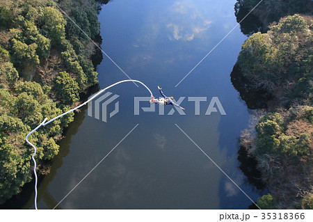日本一のバンジージャンプ　竜神大吊橋 35318366