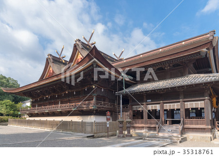 岡山　吉備津神社　本殿・拝殿 35318761