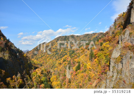 北海道　豊平峡ダム（定山渓）　紅葉 35319218