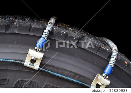 大型車のタイヤチェーン 35320923