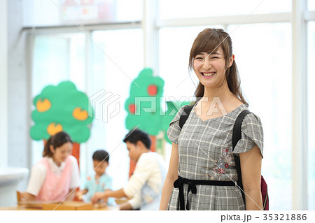 企業内保育所 35321886