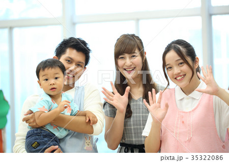 企業内保育所 企業内保育所 35322086
