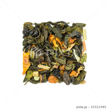 Green tea with slices of fruit Green tea with slices of fruit 35322495