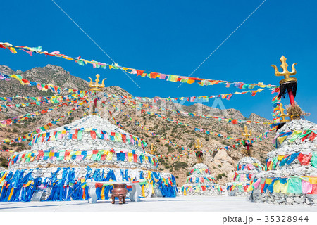 仏塔　チベット仏教寺院 美岱召 中国・内モンゴル自治区包頭市 35328944