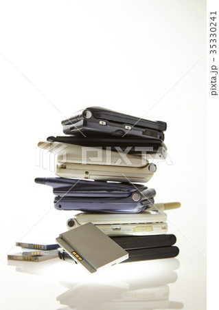 使い古した携帯 使い古した携帯 35330241