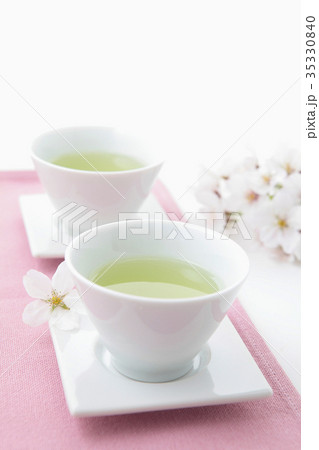 染井吉野と緑茶桜茶 35330840