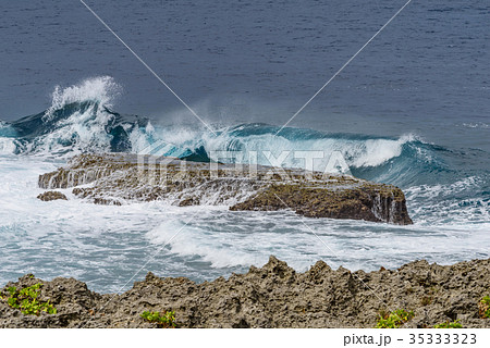 残波岬の波 残波岬の波 35333323