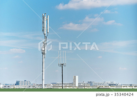 携帯電話の中継基地局用アンテナ 35340424