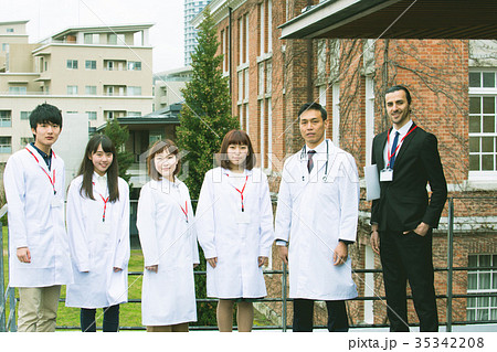 医療系大学　キャンパス 35342208