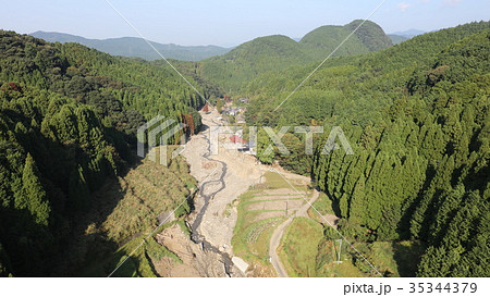 空撮 2017年10月9日撮影 九州北部豪雨後の朝倉市・黒川疣目 35344379