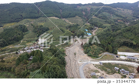 空撮 2017年10月17日撮影 九州北部豪雨後の朝倉市・杷木インター 空撮 2017年10月17日撮影 九州北部豪雨後の朝倉市・杷木インター 35344776