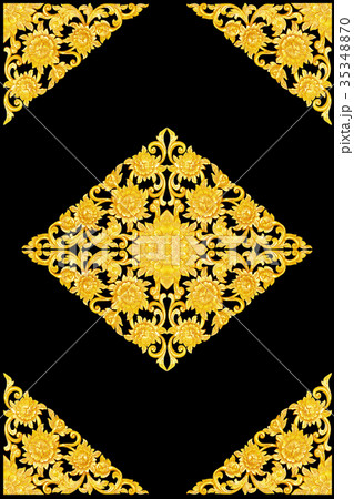 Pattern of wood carve gold paint for decoration Pattern of wood carve gold paint for decoration 35348870