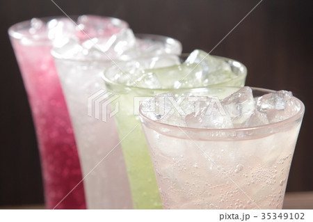 drinks drinks 35349102