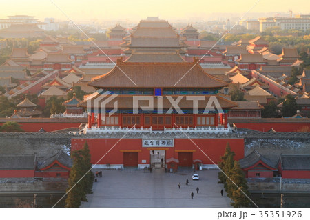 早朝の紫禁城 35351926