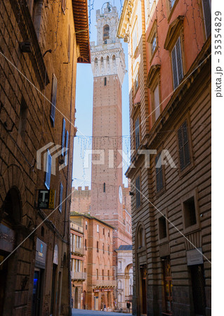 Siena day view, Tuscany, Italy 35354829