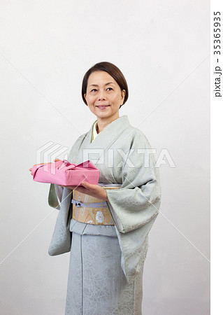 着物姿の女性 着物姿の女性 35365935